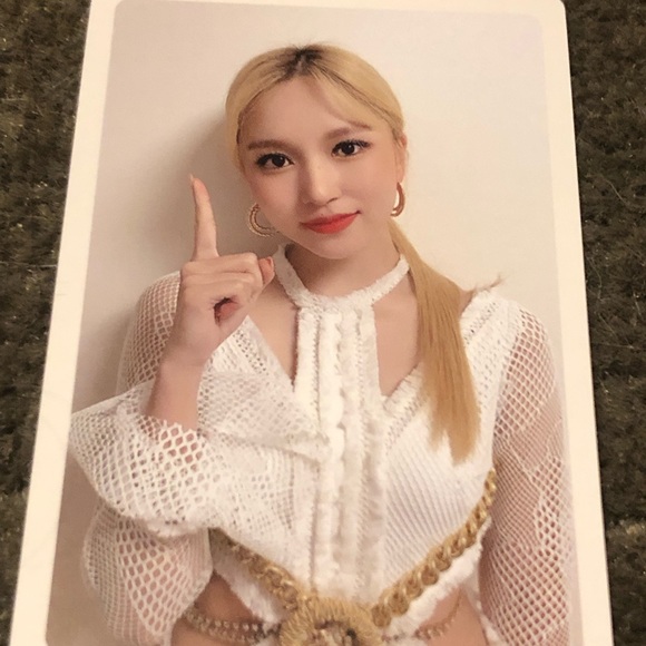 *6 for $10!* Mina Photocard More & More The 9th Mini Album Twice Kpop Girl Group - Picture 2 of 9